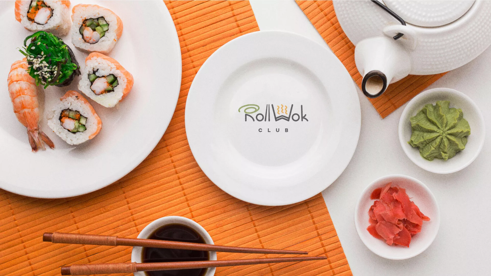 Разработка логотипа и фирменного стиля суши-бара «Roll Wok Club» в Шилке